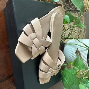 YSL tribute slide size 37 nude patten leather. In good condition